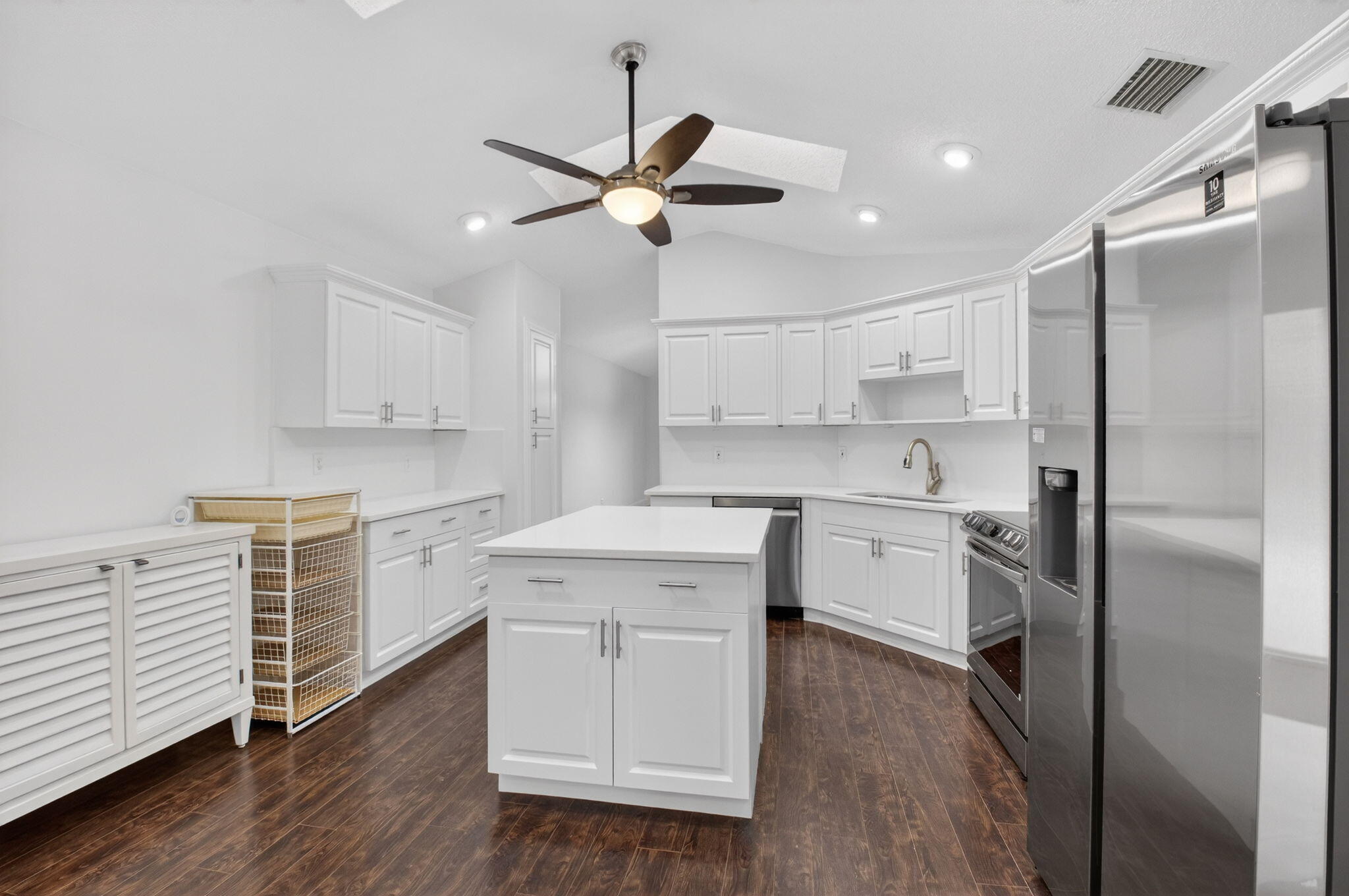 6157 Bay Isles Drive Property Photo 8