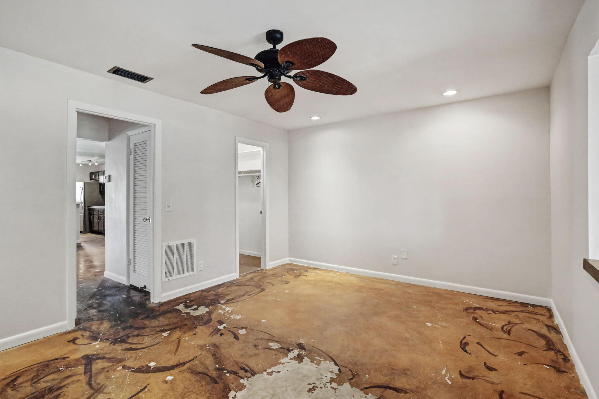 275 South Boulevard C Property Photo 14