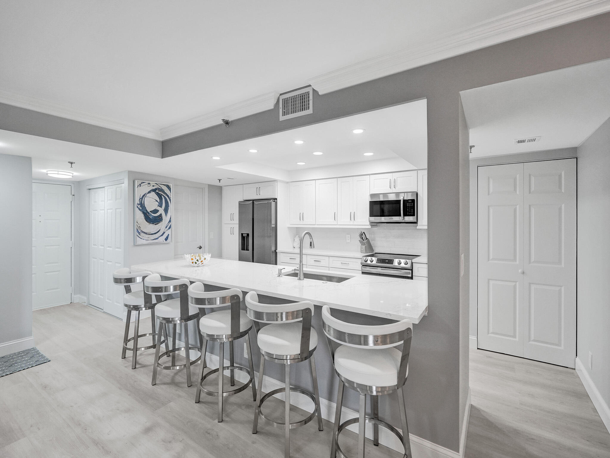 955 Egret Circle 405 Property Photo 12