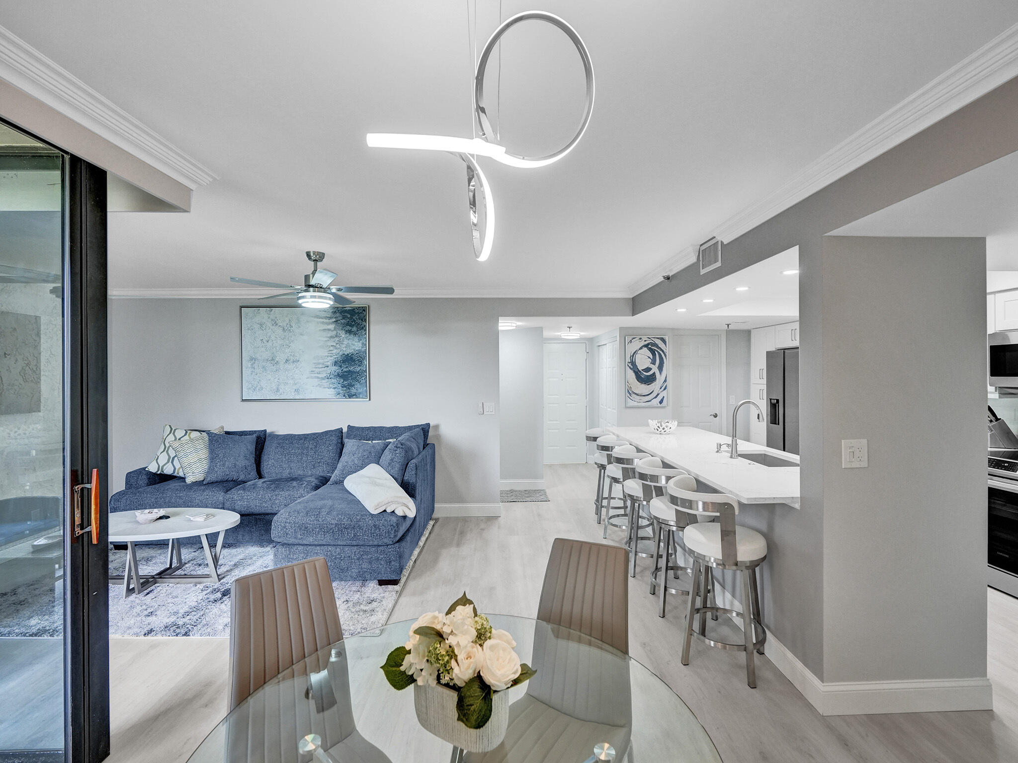 955 Egret Circle 405 Property Photo 14
