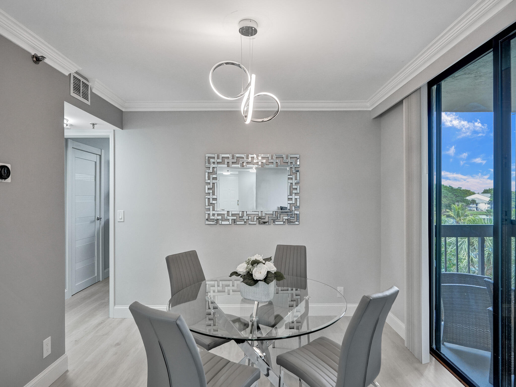 955 Egret Circle 405 Property Photo 22