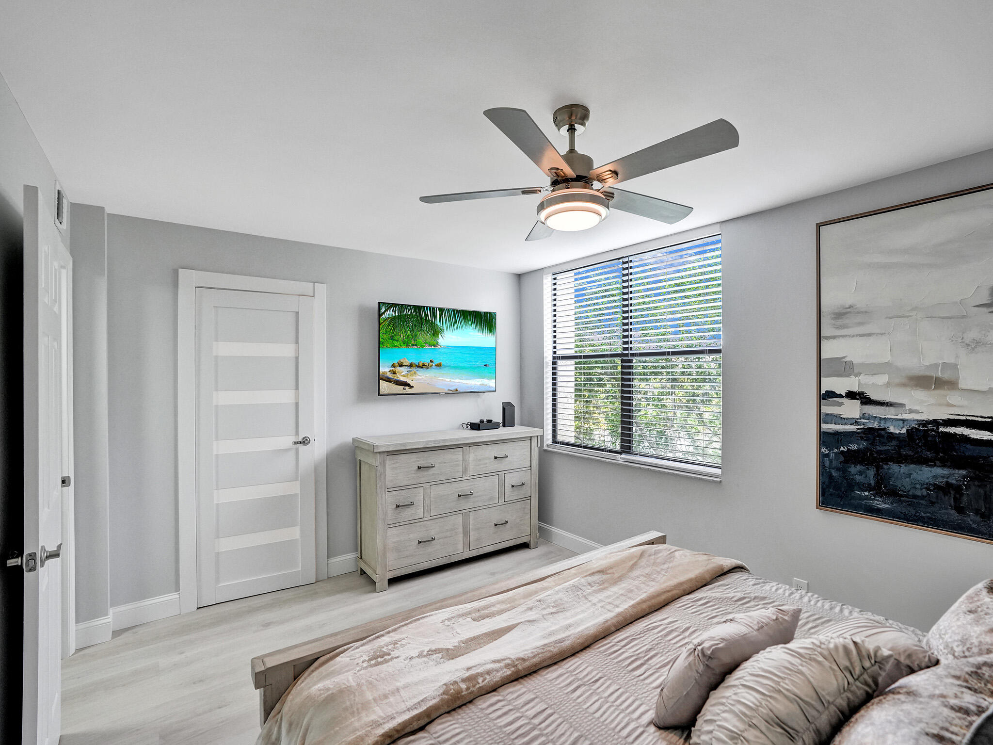 955 Egret Circle 405 Property Photo 23