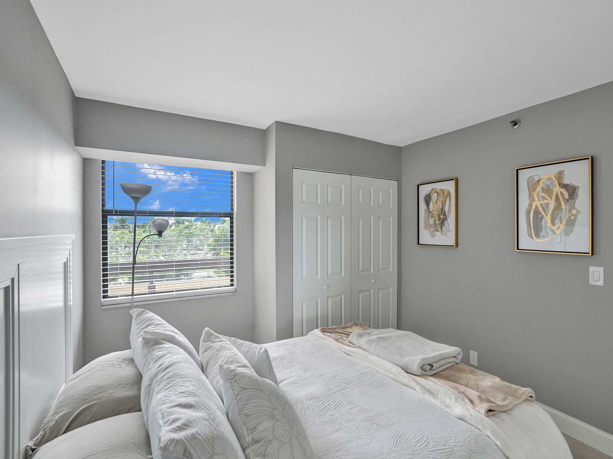 955 Egret Circle 405 Property Photo 31