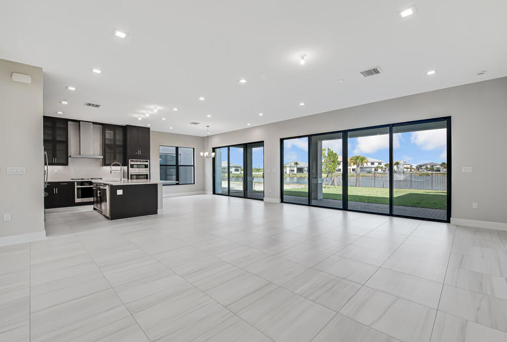 10028 Cloud View Property Photo 14