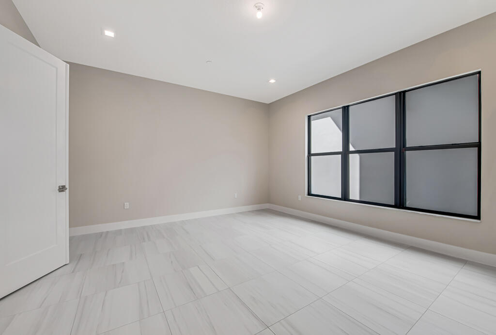 10028 Cloud View Property Photo 82