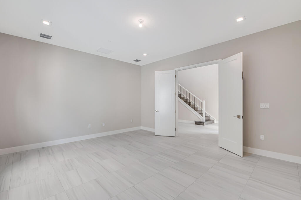 10028 Cloud View Property Photo 83