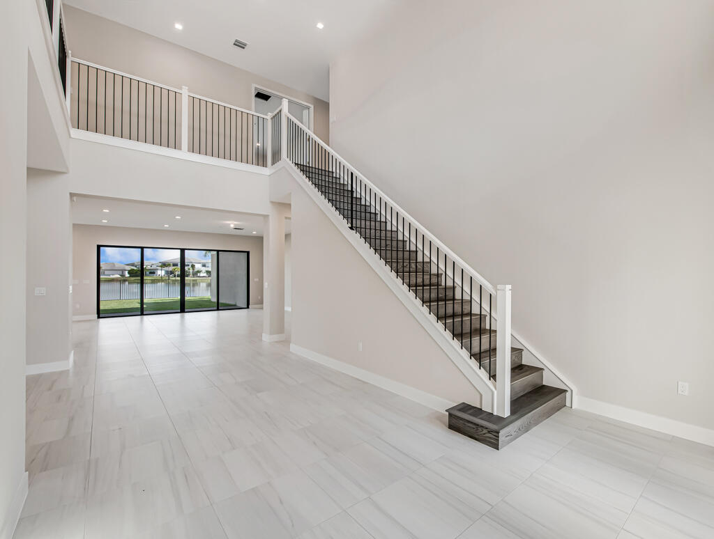10028 Cloud View Property Photo 86