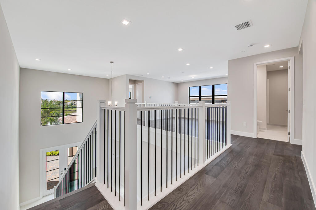 10028 Cloud View Property Photo 87