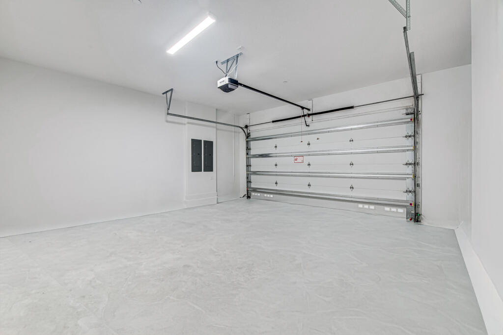 10028 Cloud View Property Photo 98