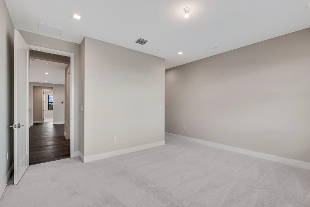 10028 Cloud View Property Photo 101