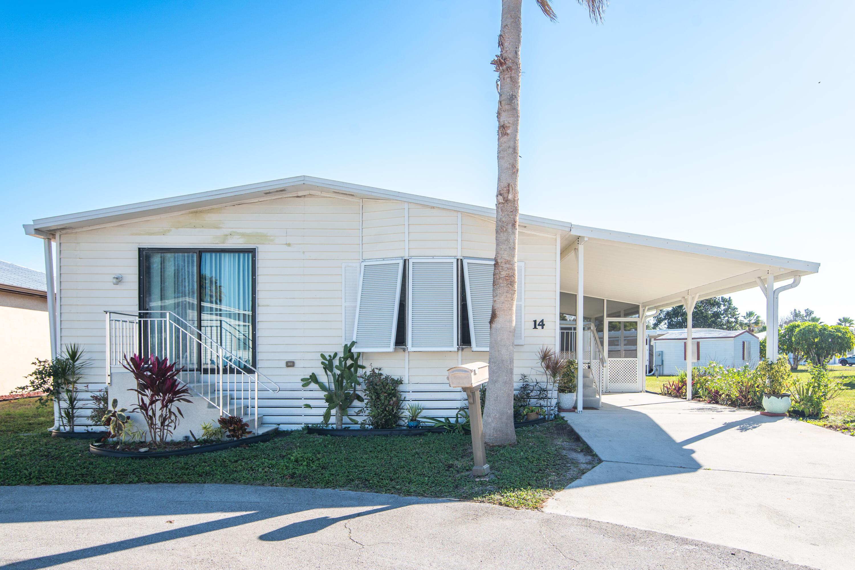 14 Jacaranda Lane Property Photo 1