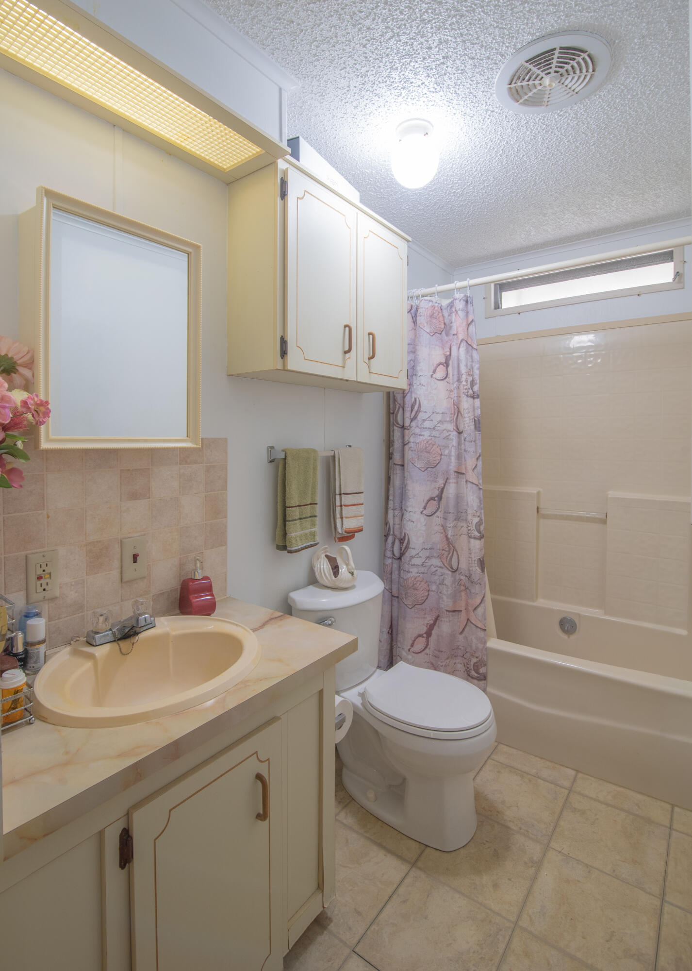14 Jacaranda Lane Property Photo 28