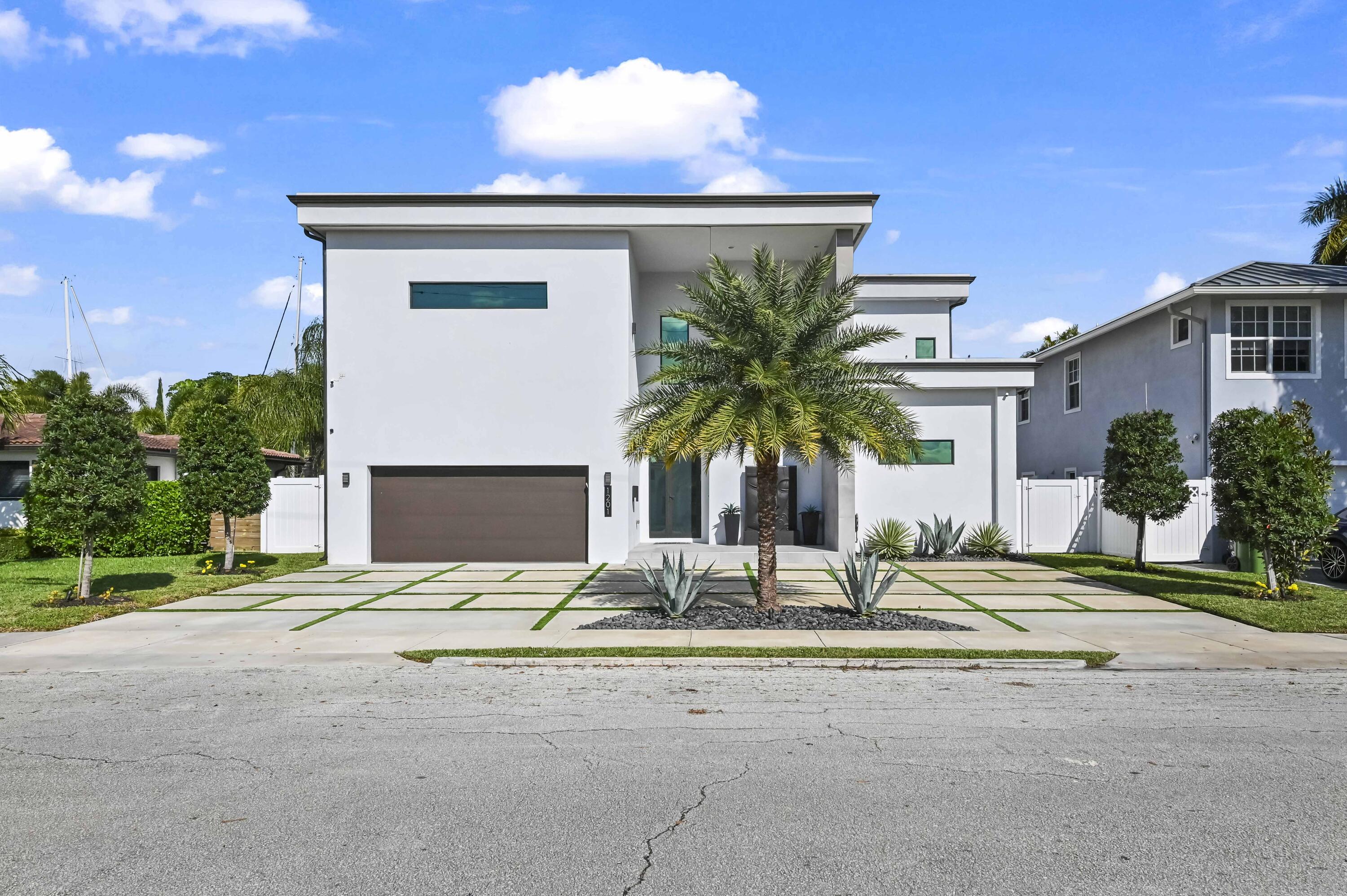 1201 Mandarin Isle Property Photo 2