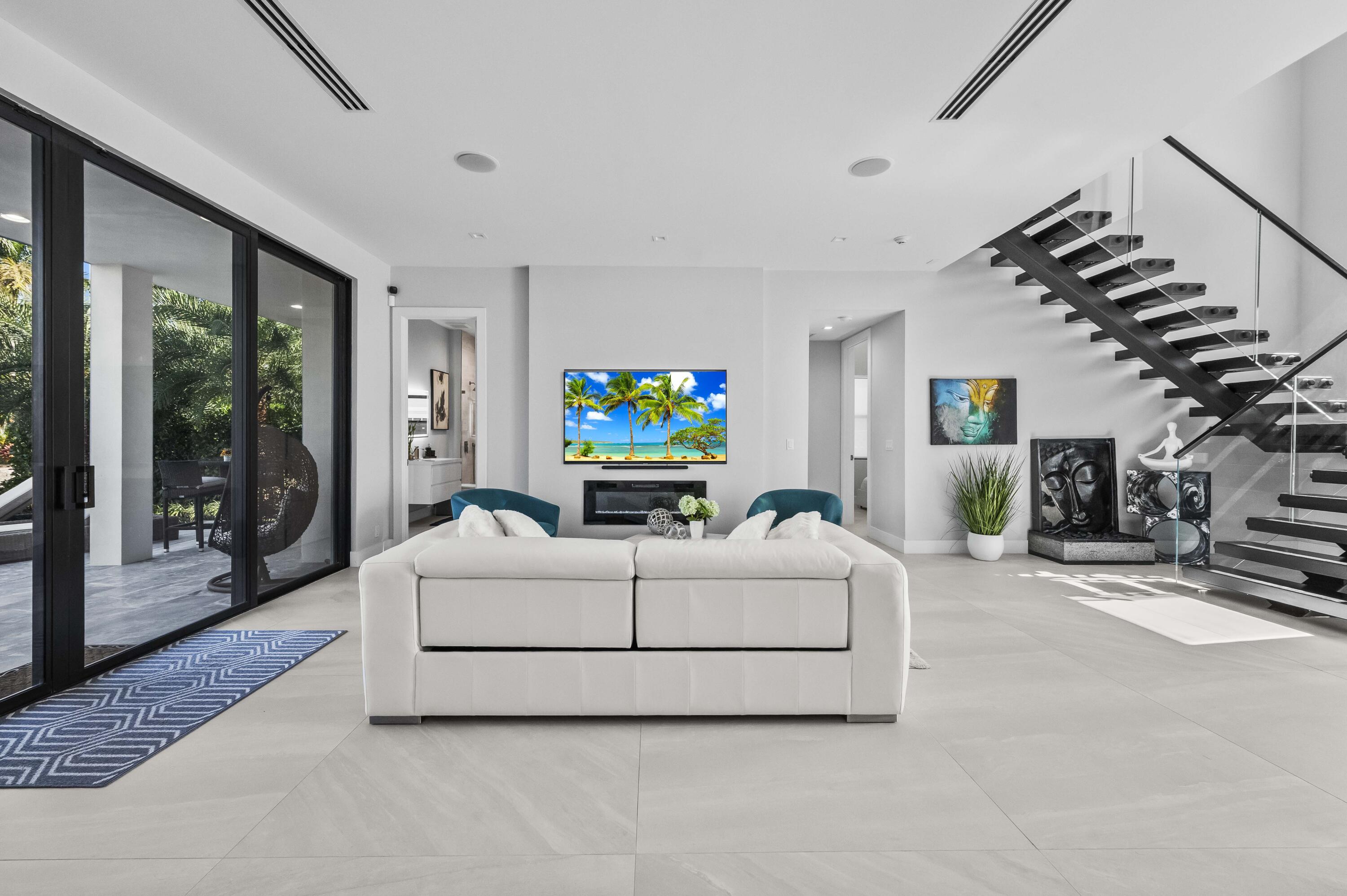 1201 Mandarin Isle Property Photo 7