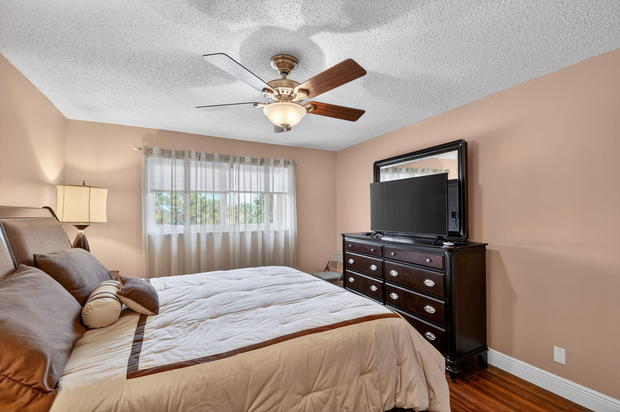 729 Lori Drive 302 Property Photo 25