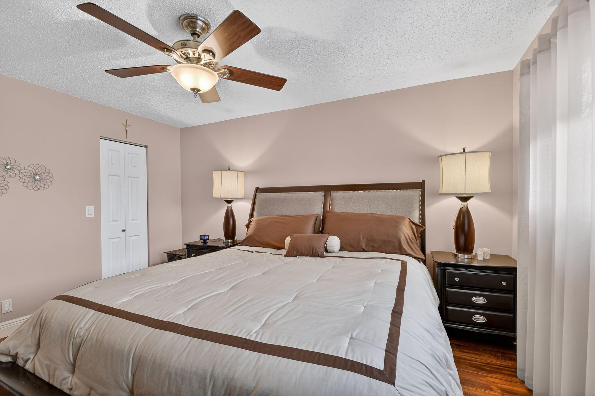 729 Lori Drive 302 Property Photo 26