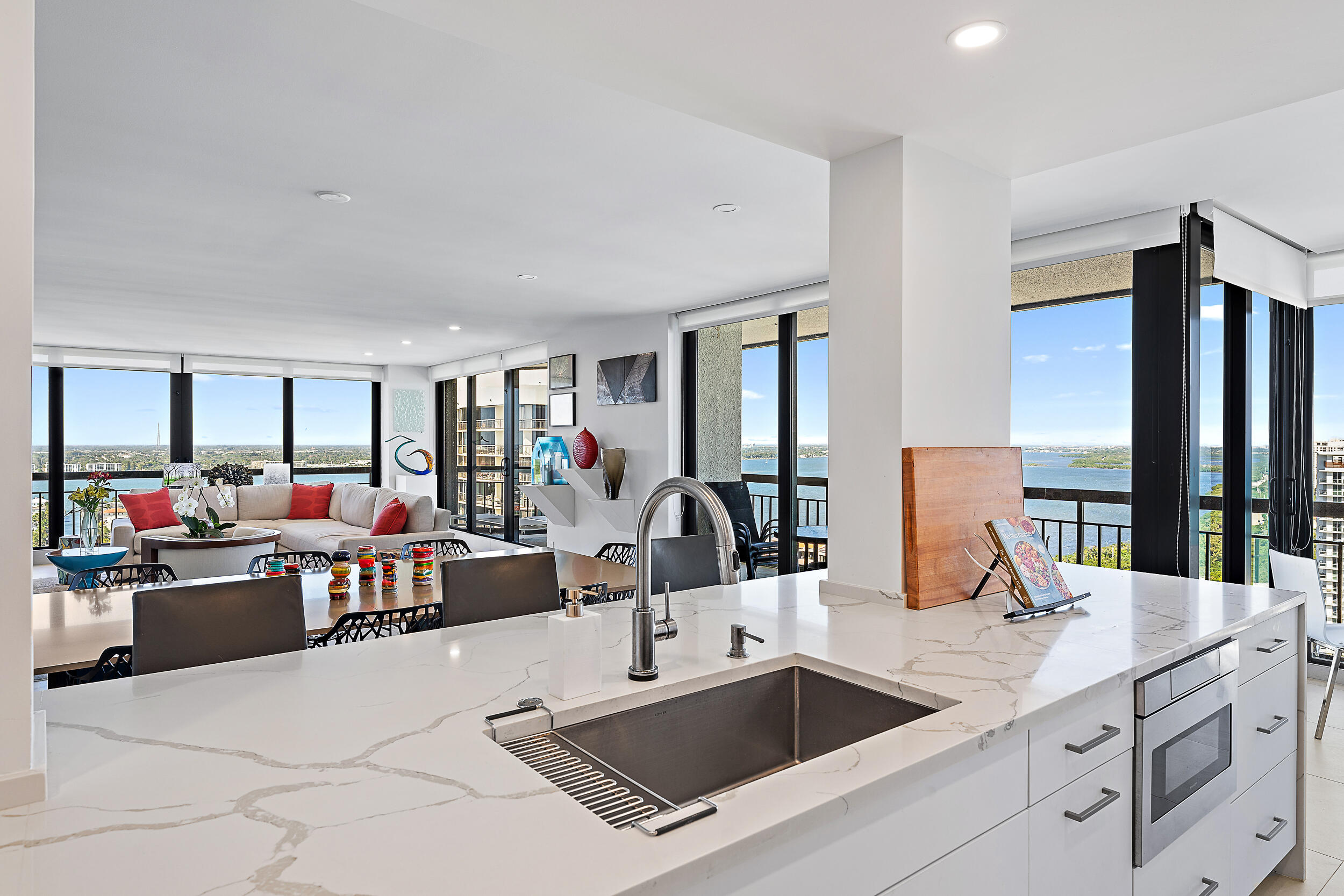 4000 N Ocean Drive 2503 Property Photo 6