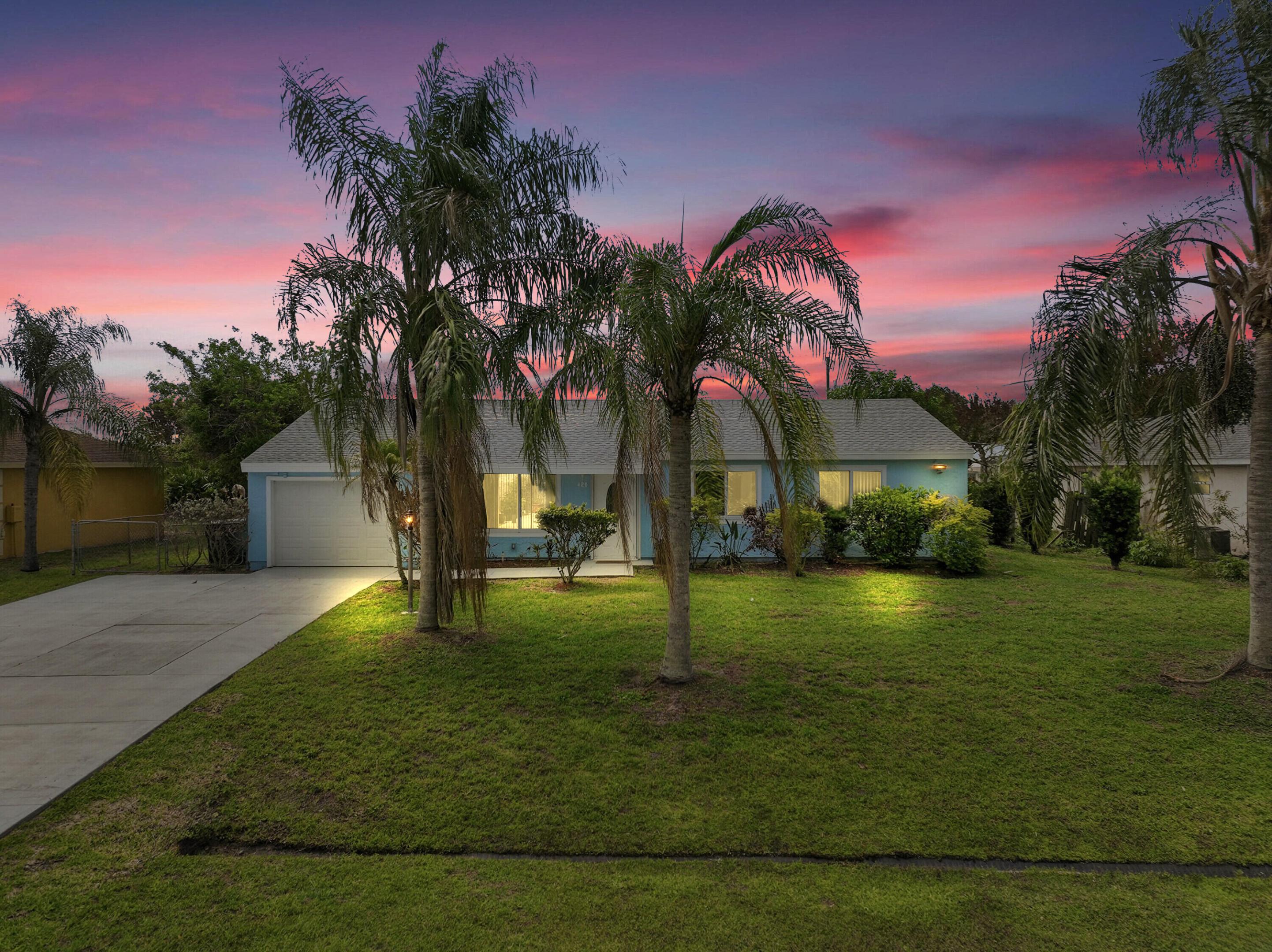 420 Se Streamlet Avenue Property Photo 1