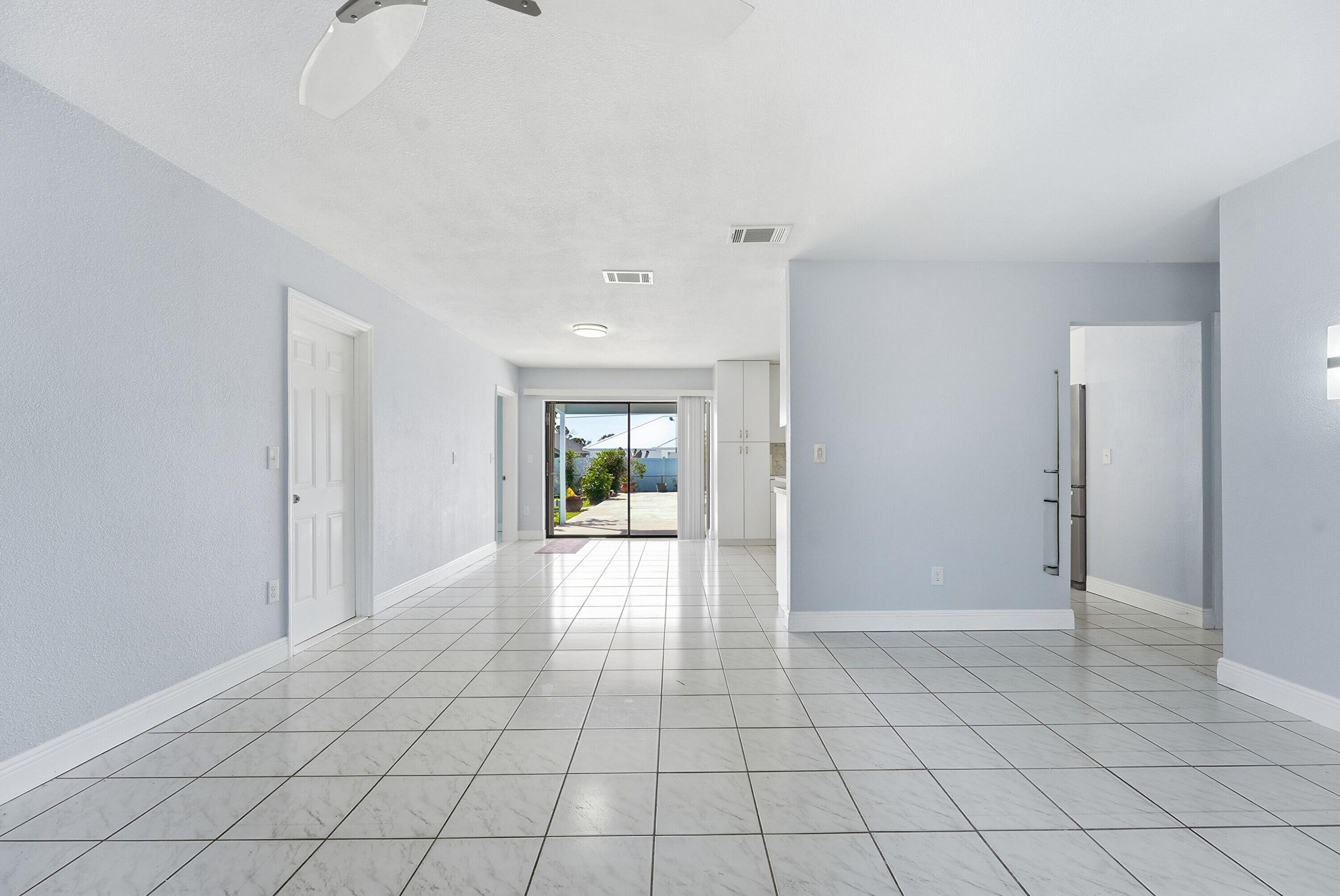 420 Se Streamlet Avenue Property Photo 10