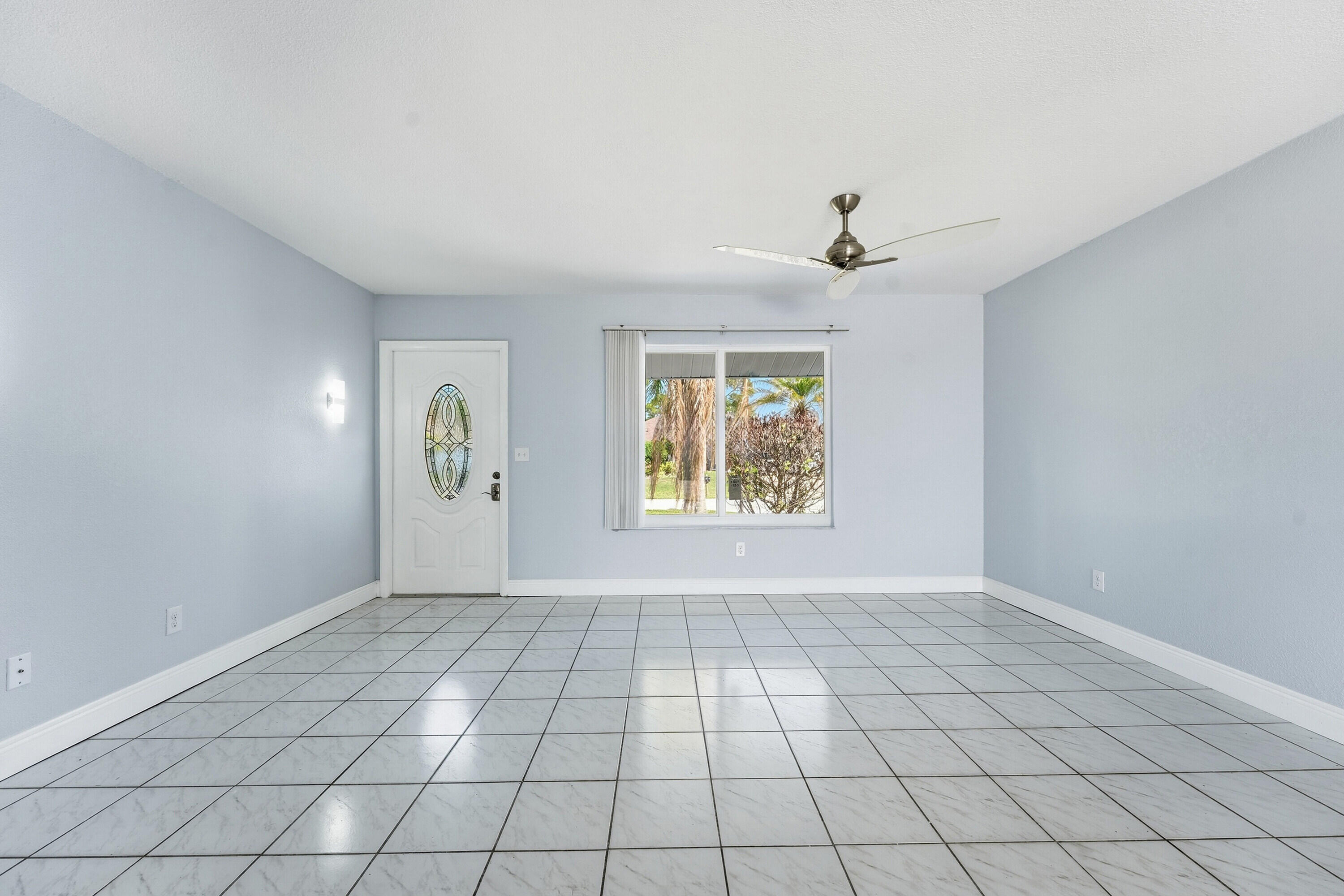420 Se Streamlet Avenue Property Photo 11