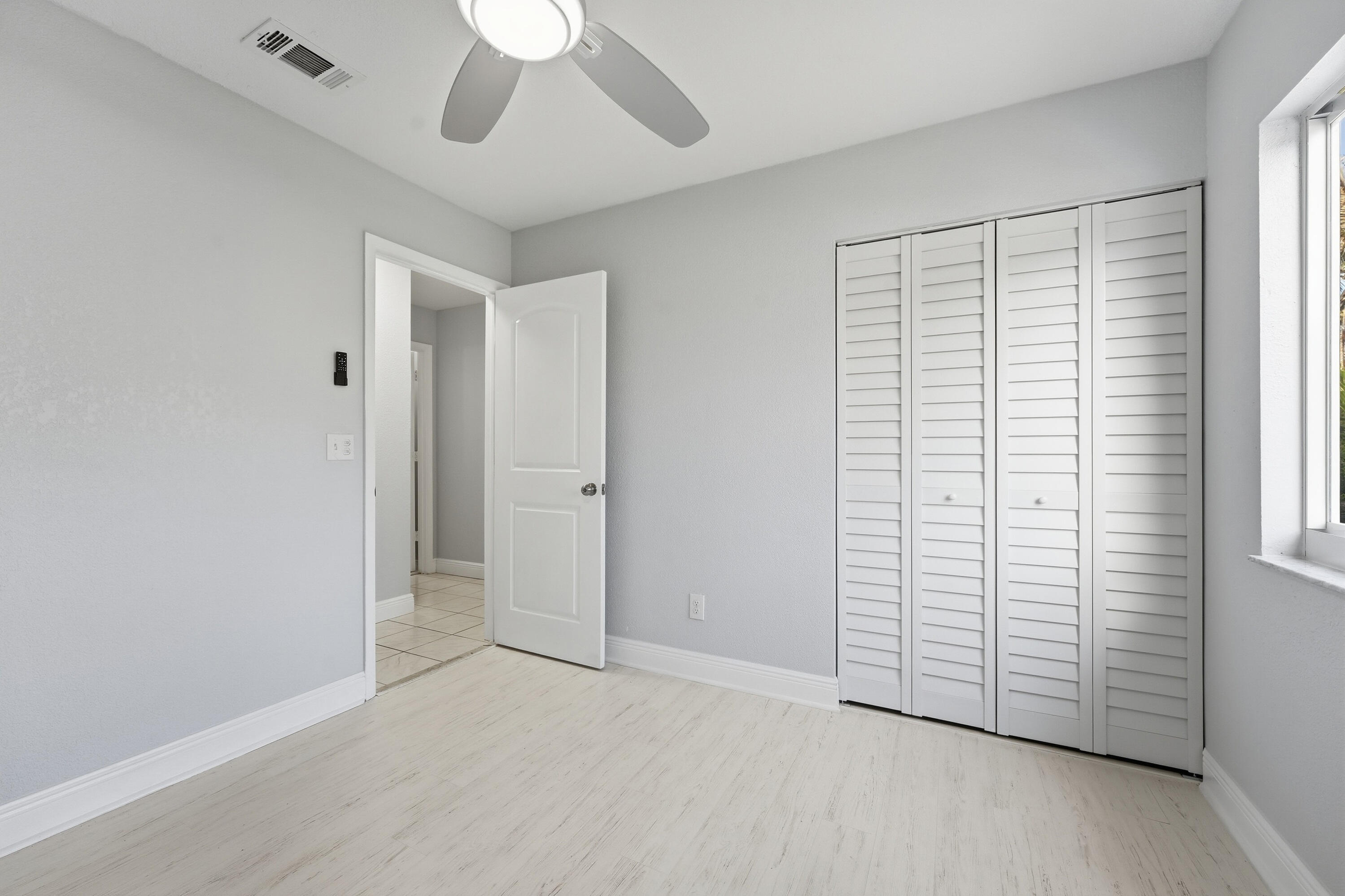 420 Se Streamlet Avenue Property Photo 22