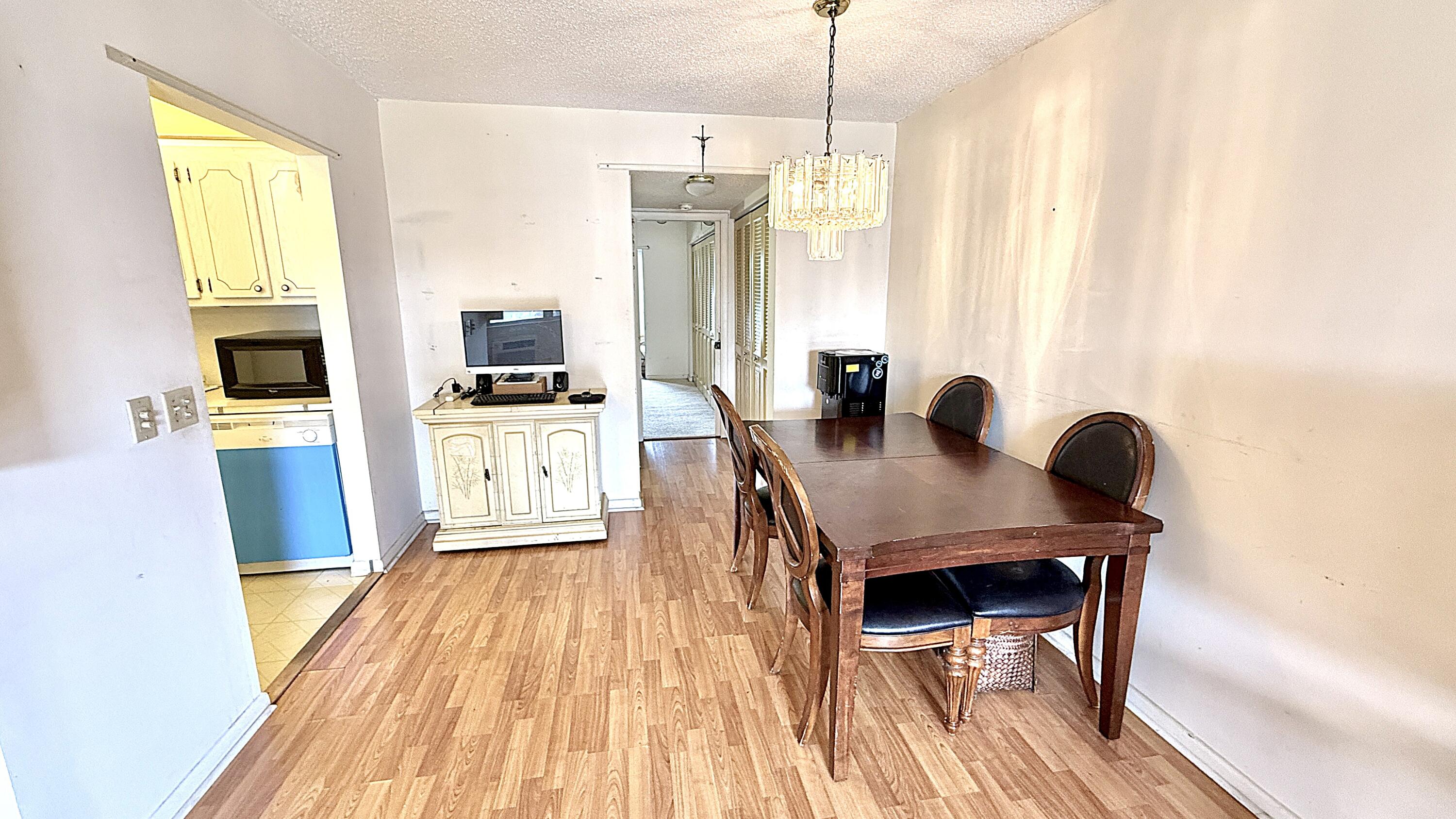 122 Oakridge I Property Photo 5