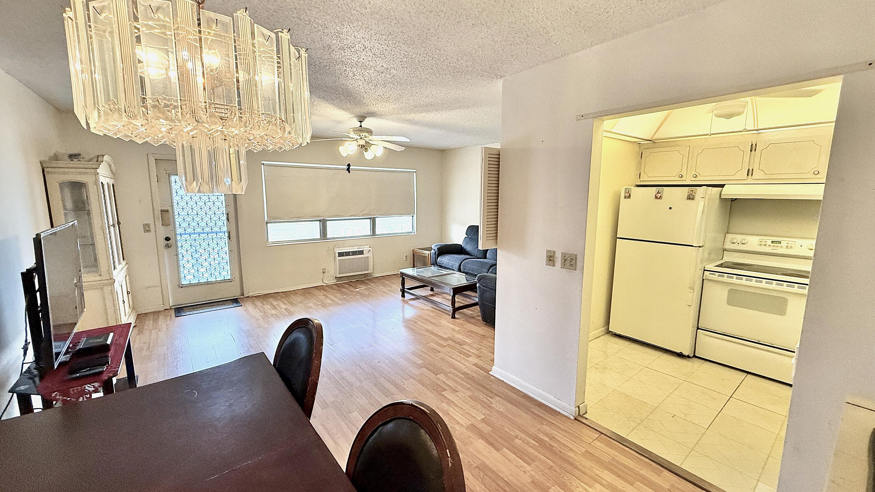 122 Oakridge I Property Photo 7