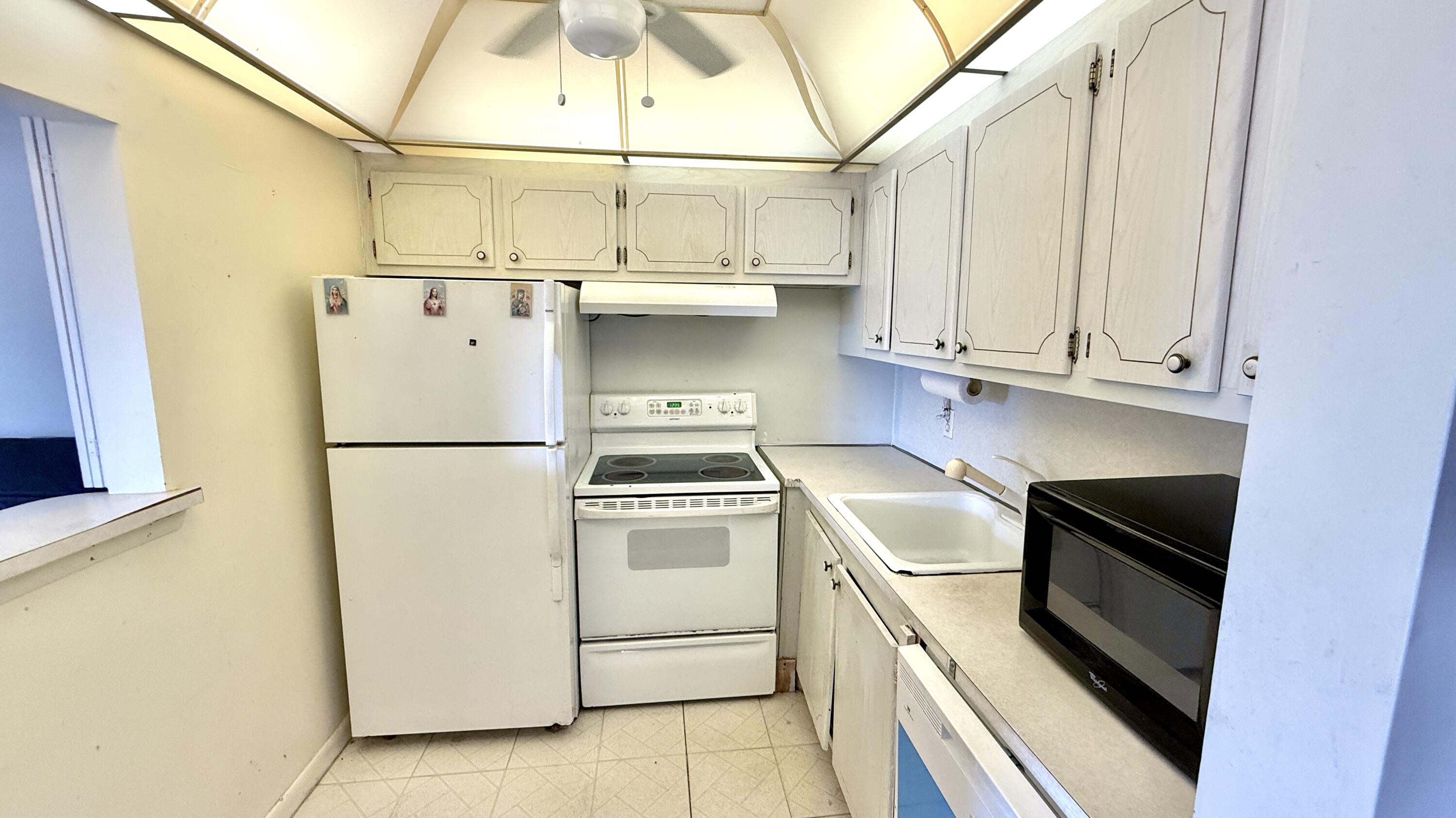 122 Oakridge I Property Photo 8