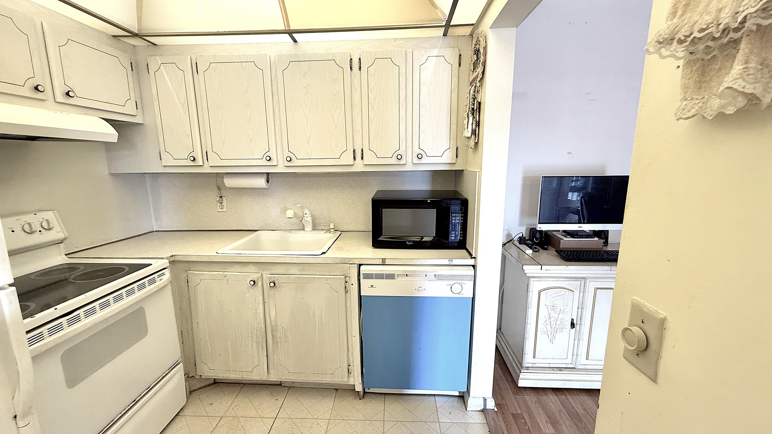 122 Oakridge I Property Photo 9