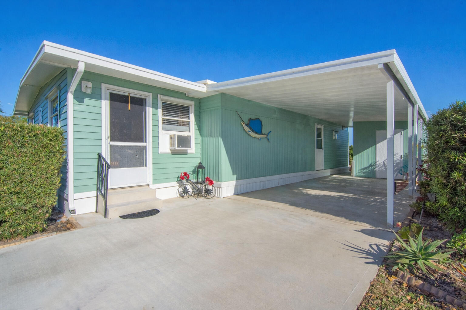 485 Onyx Way Property Photo 4