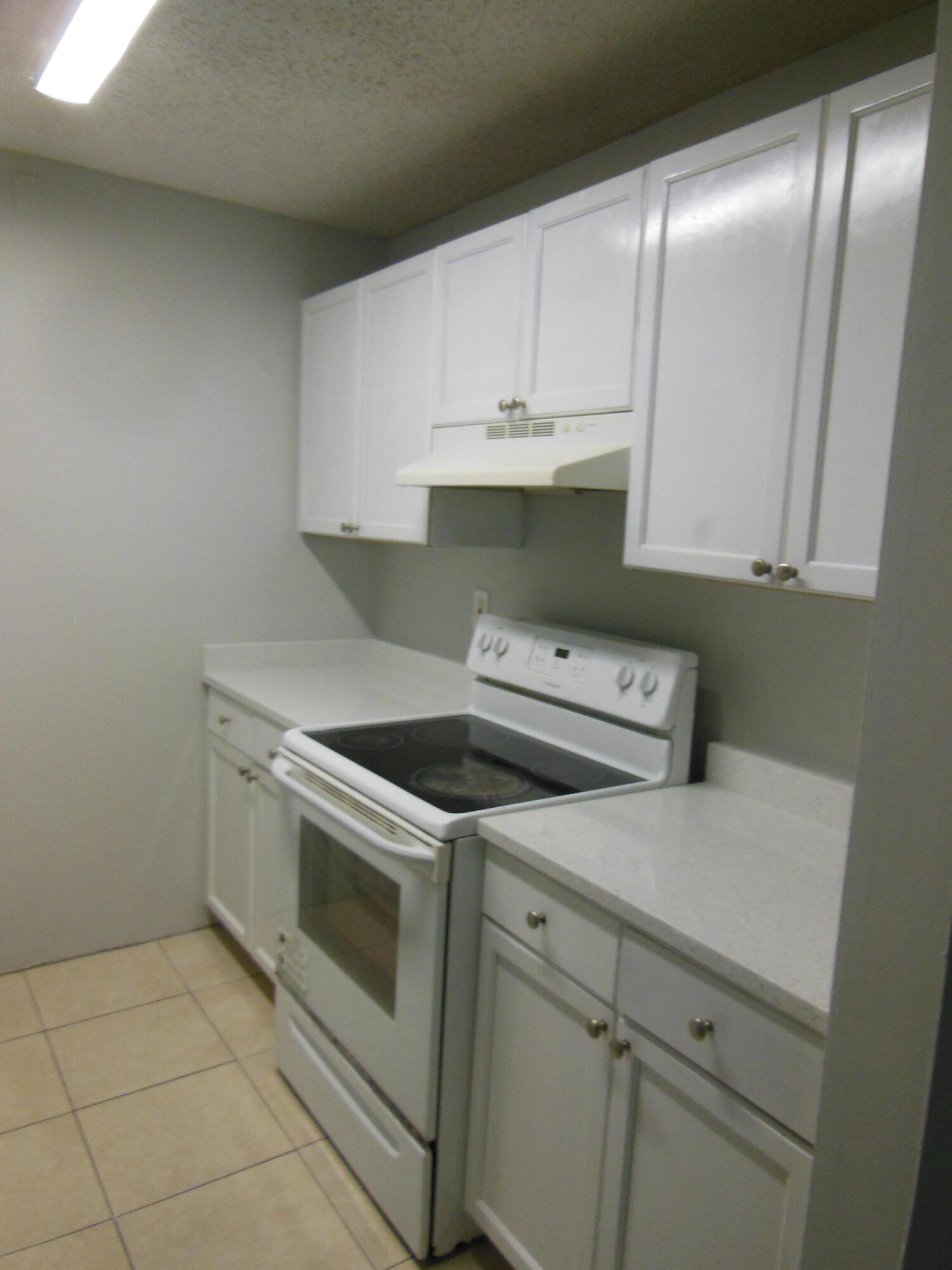 709 Meadows Circle Property Photo 3