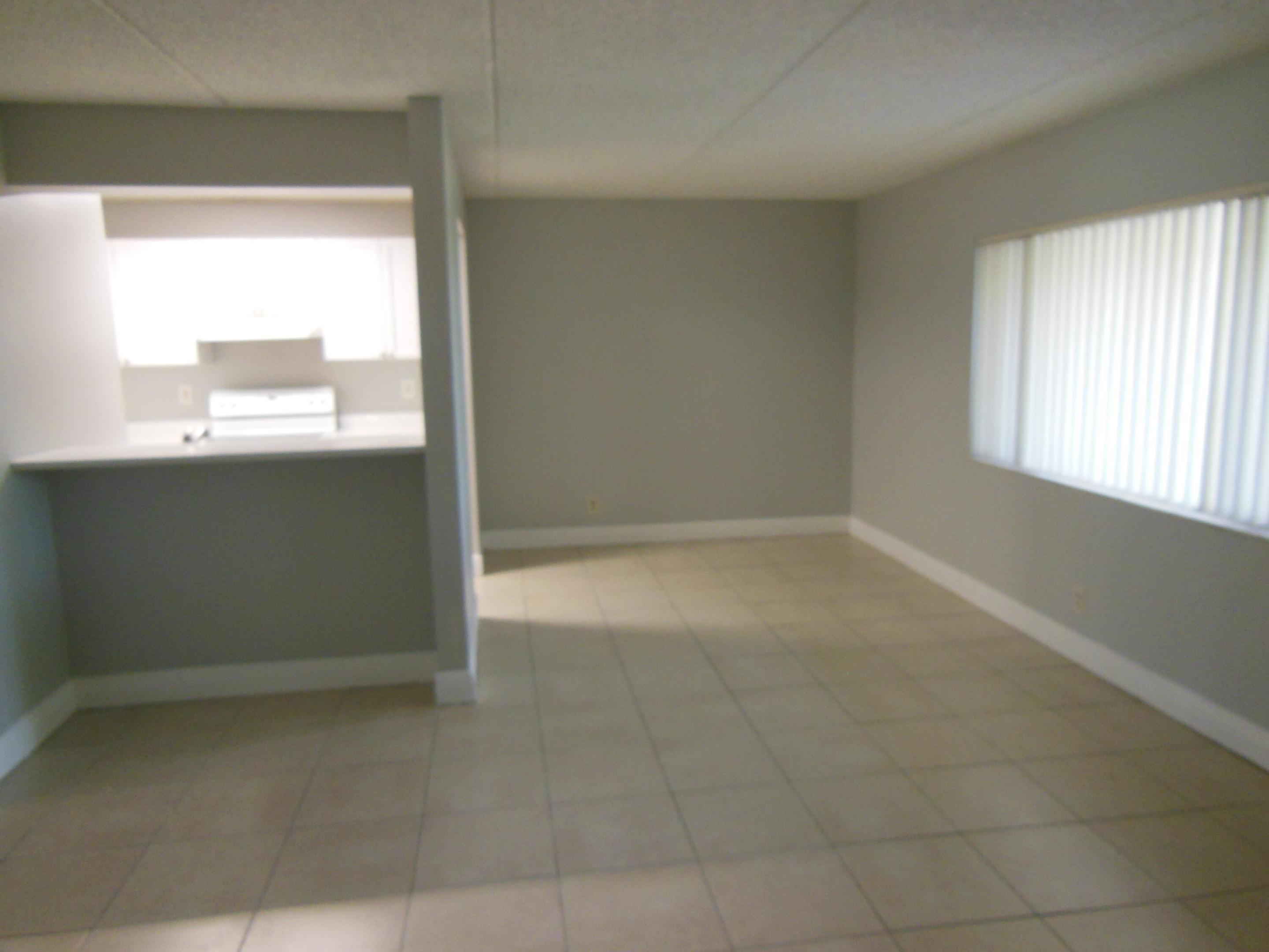 709 Meadows Circle Property Photo 4