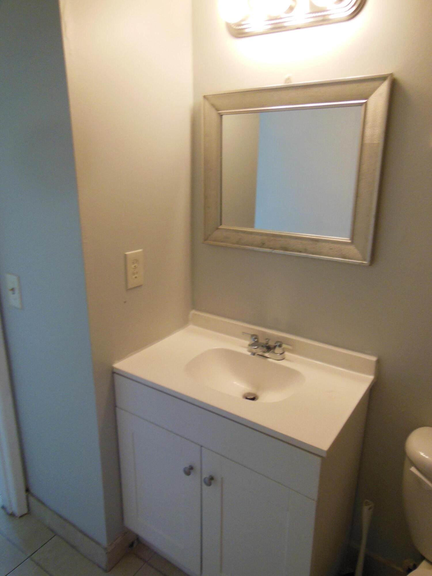 709 Meadows Circle Property Photo 8
