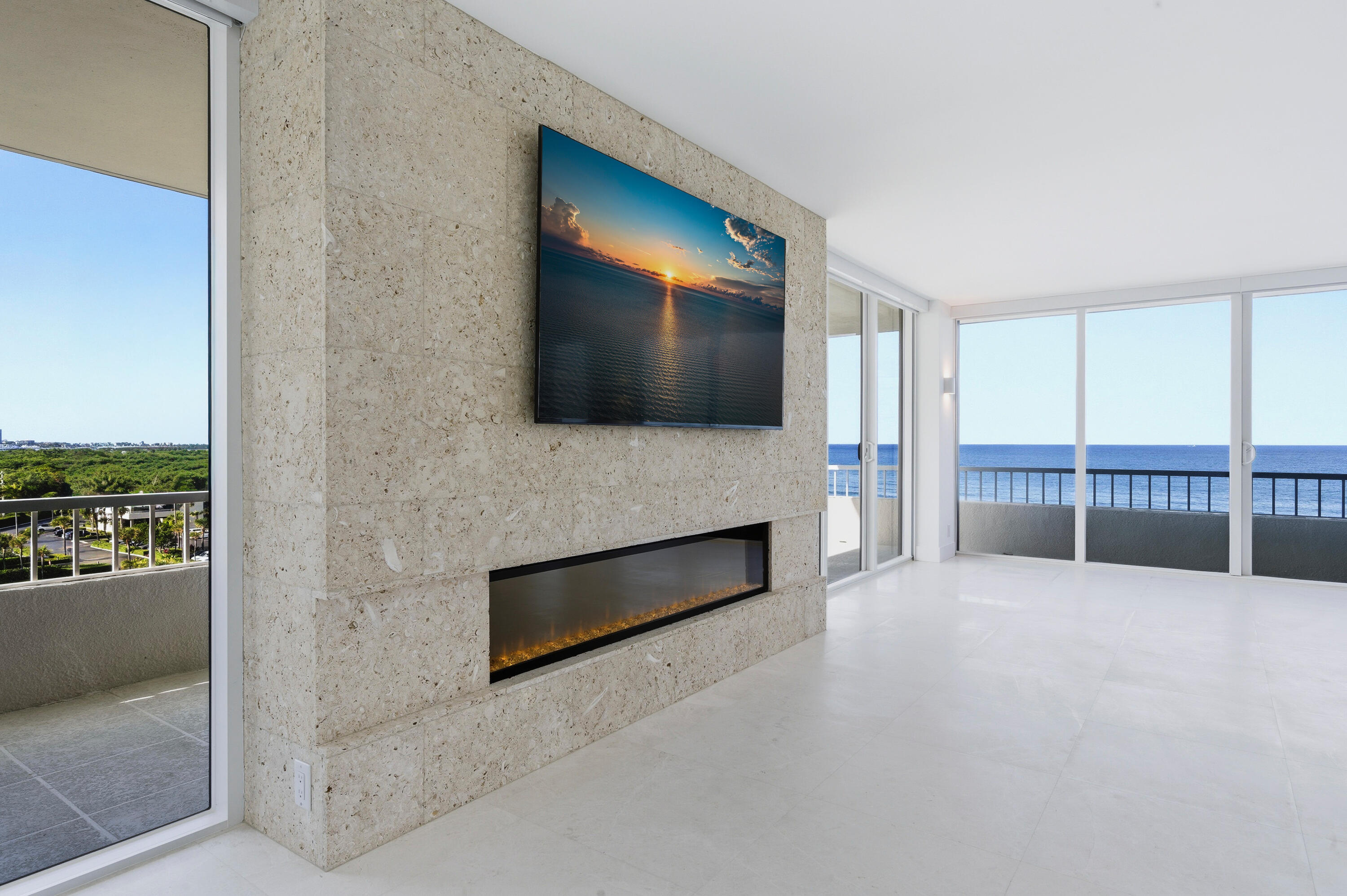 5510 N Ocean Drive 7c Property Photo 3