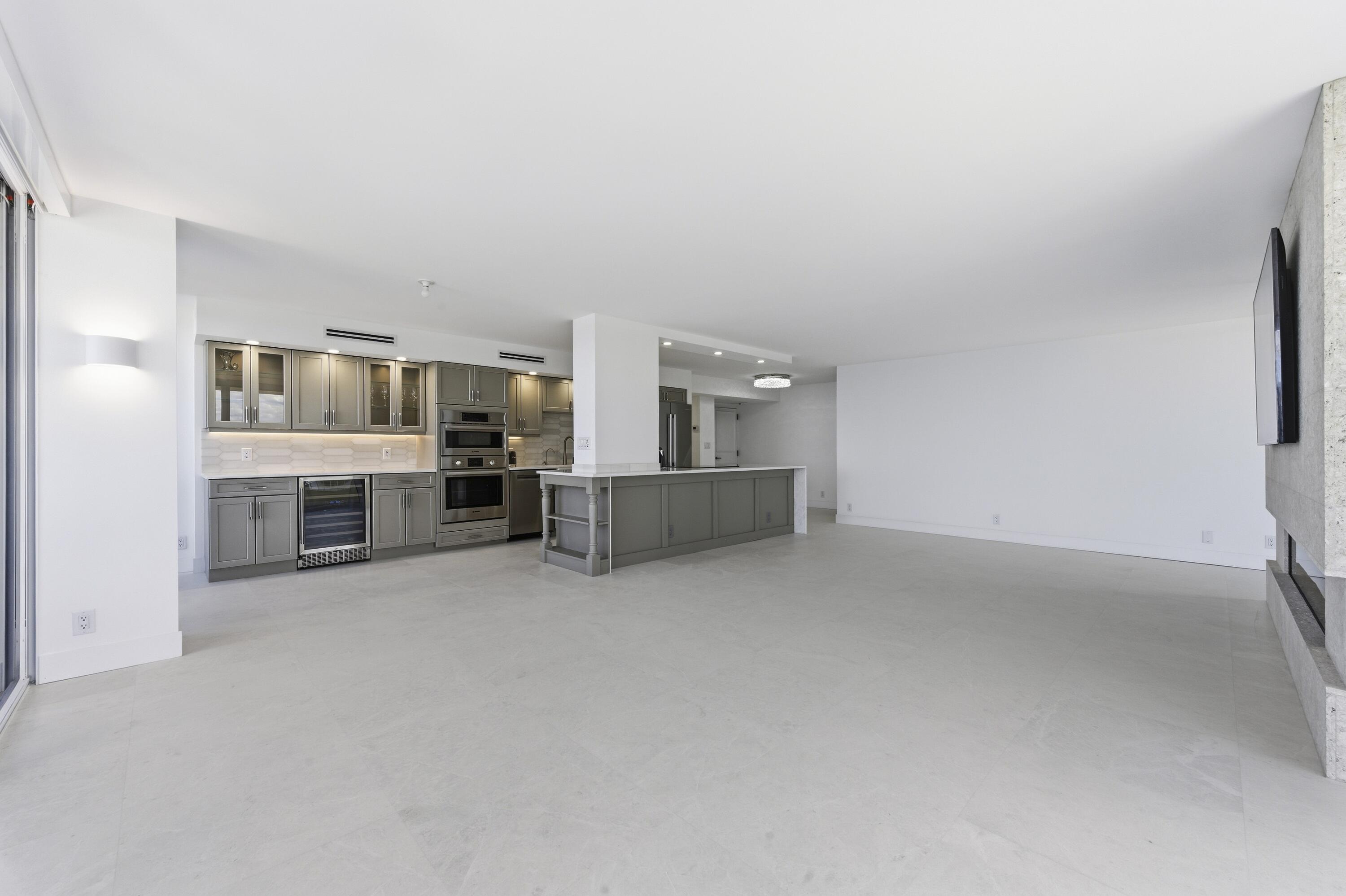 5510 N Ocean Drive 7c Property Photo 6