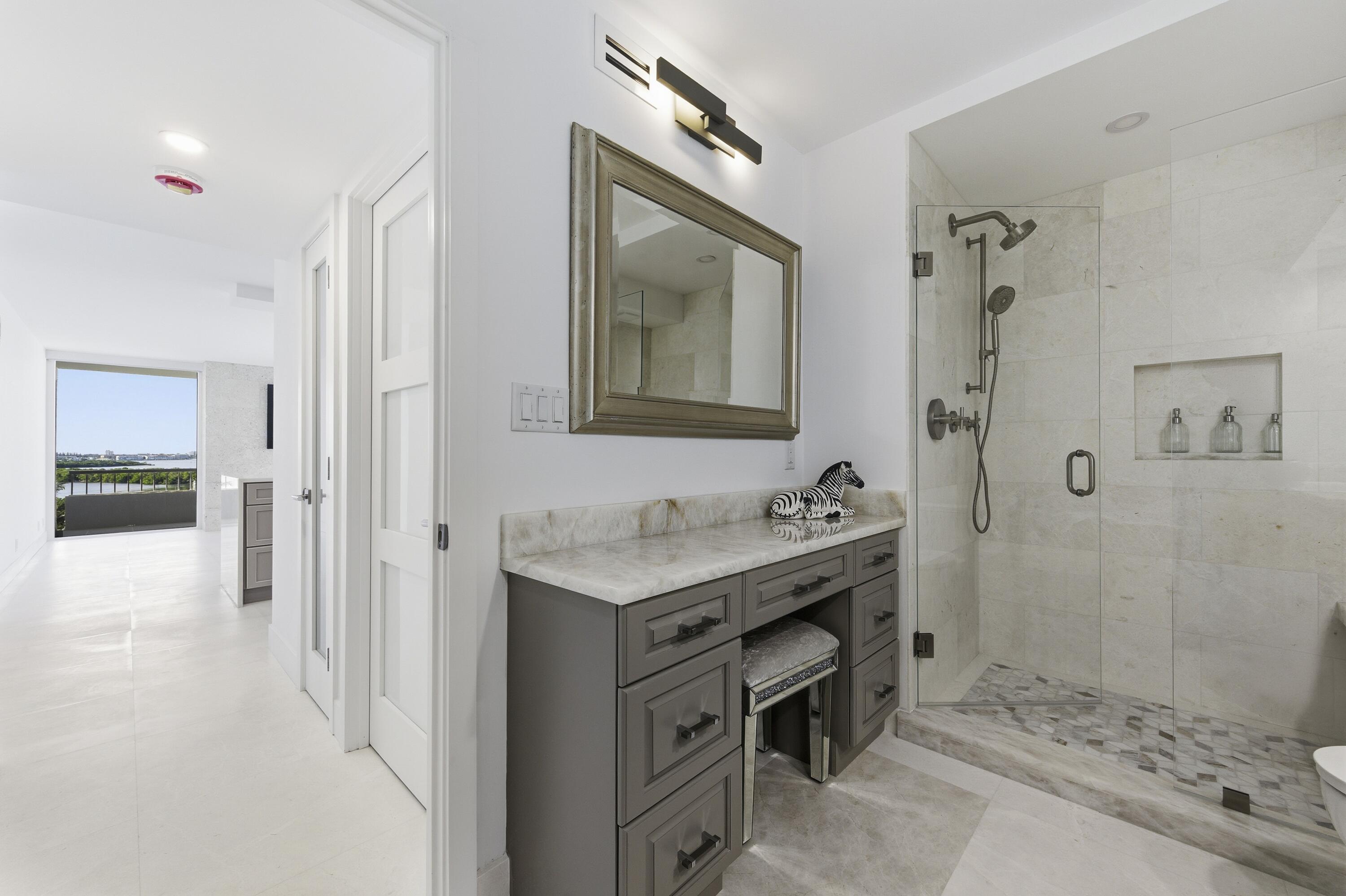 5510 N Ocean Drive 7c Property Photo 27