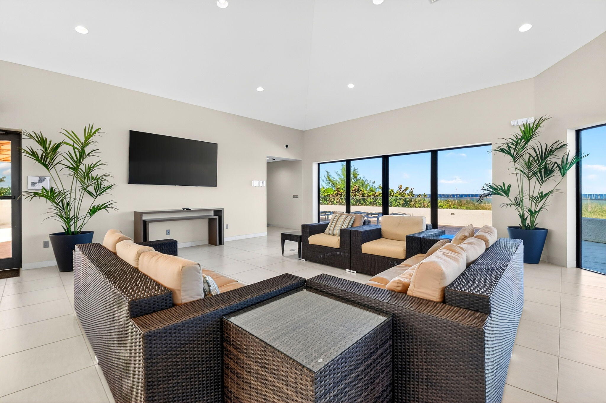 5510 N Ocean Drive 7c Property Photo 48