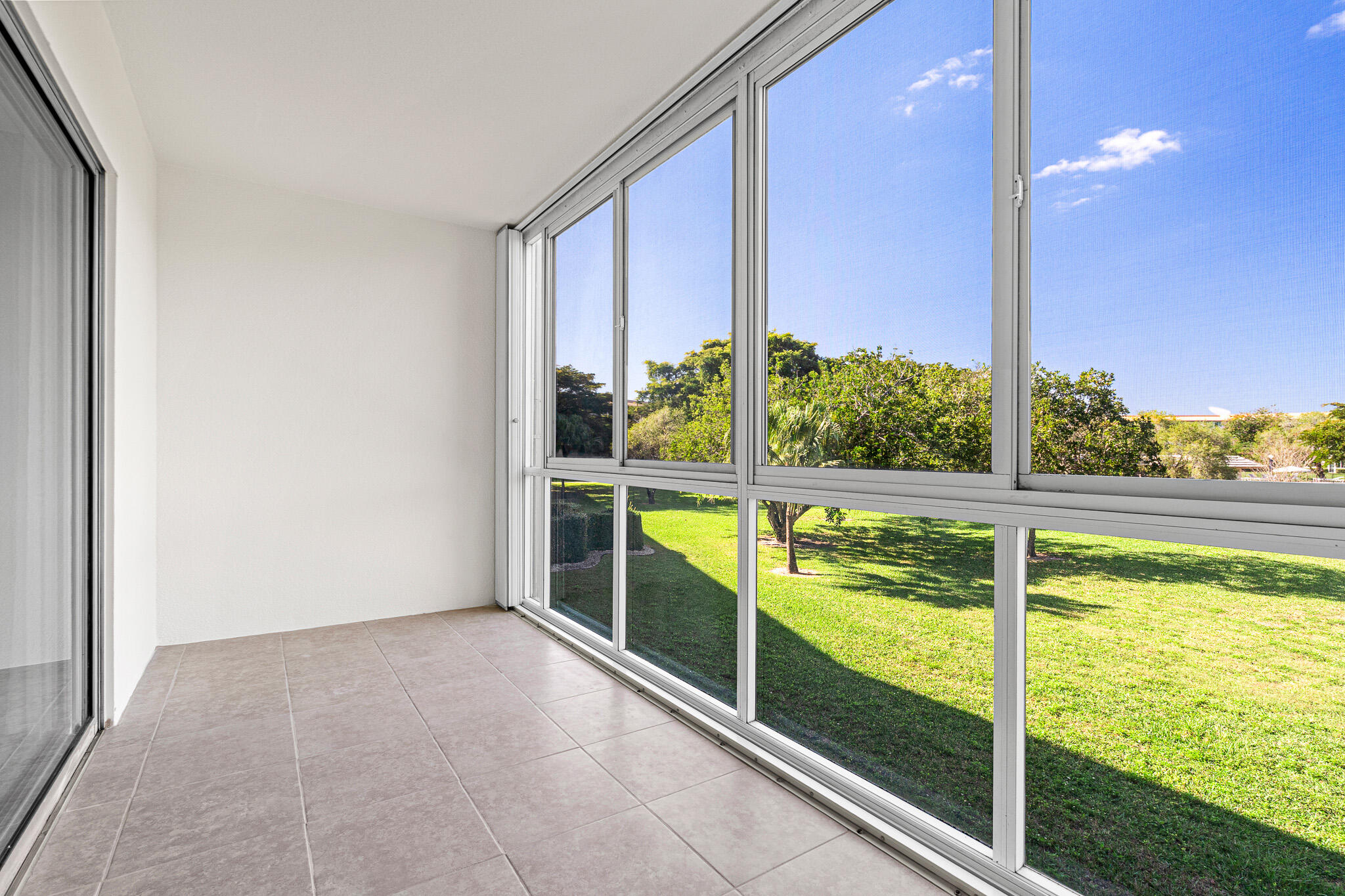 1606 Abaco Drive H2 Property Photo 1