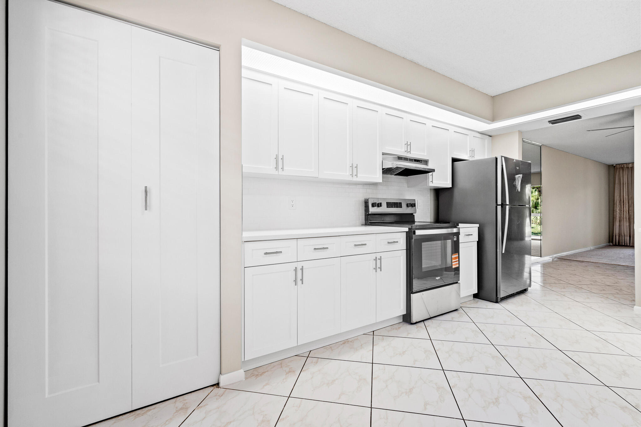 1606 Abaco Drive H2 Property Photo 9