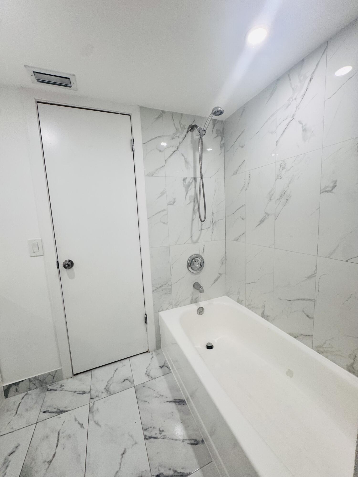 1021 Adams Avenue 1021f Property Photo 17