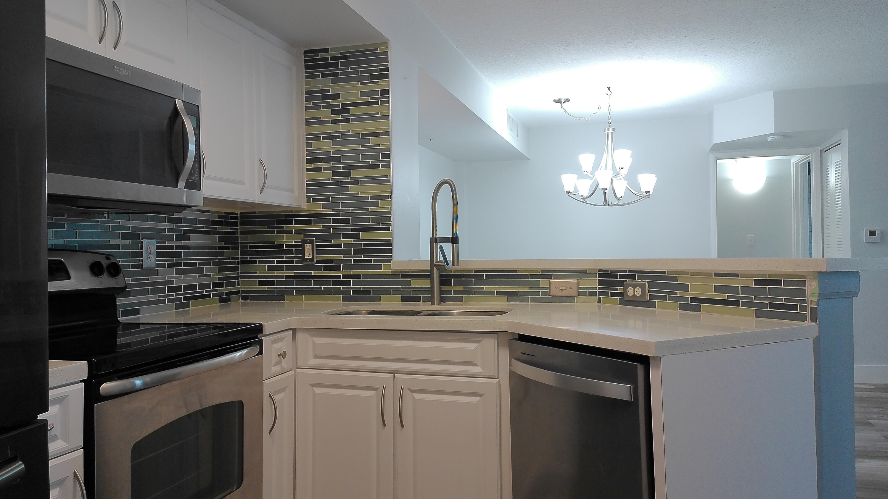 1000 Scotia Drive 304 Property Photo 4