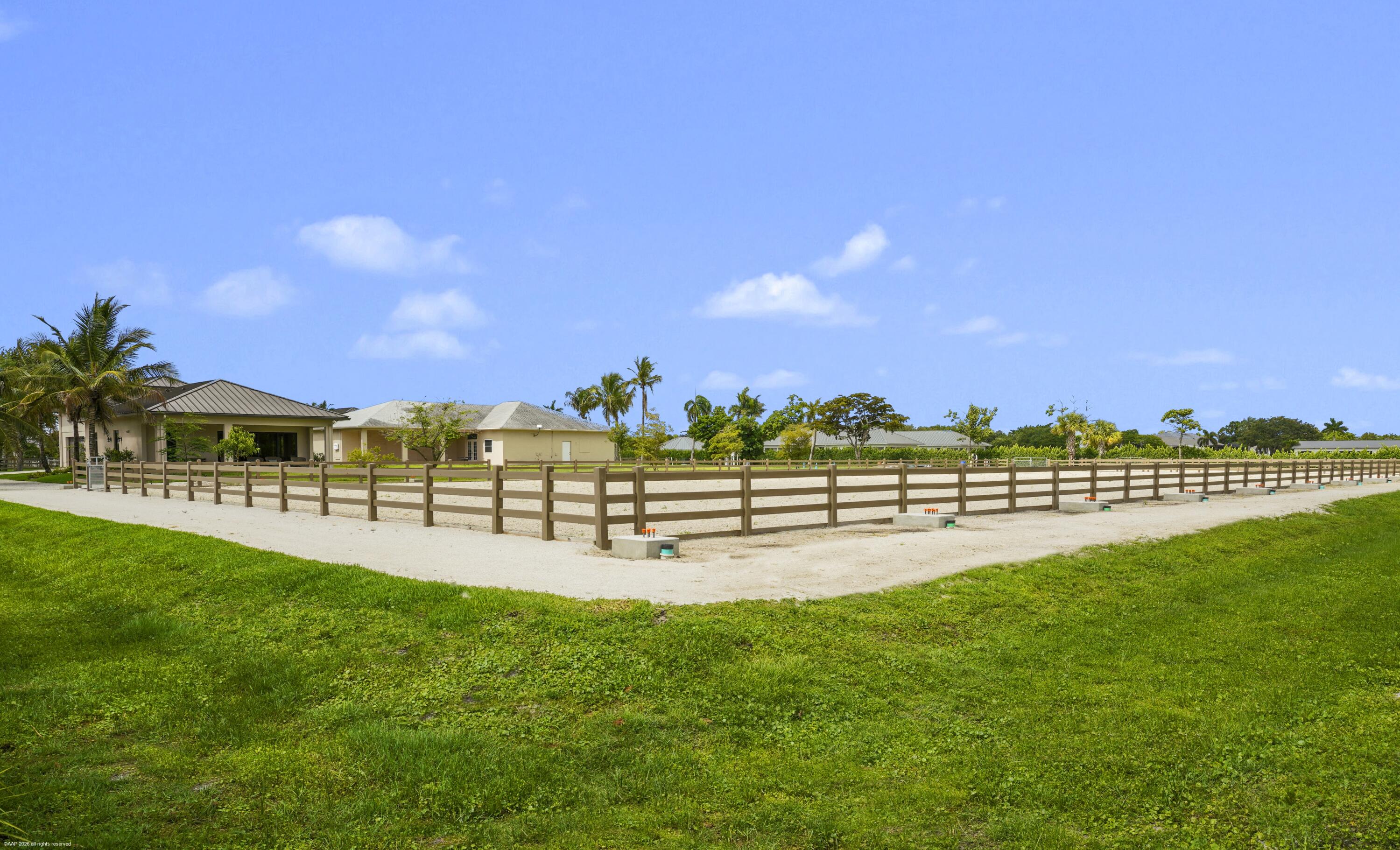 16219 Hollow Tree Lane Property Photo 22
