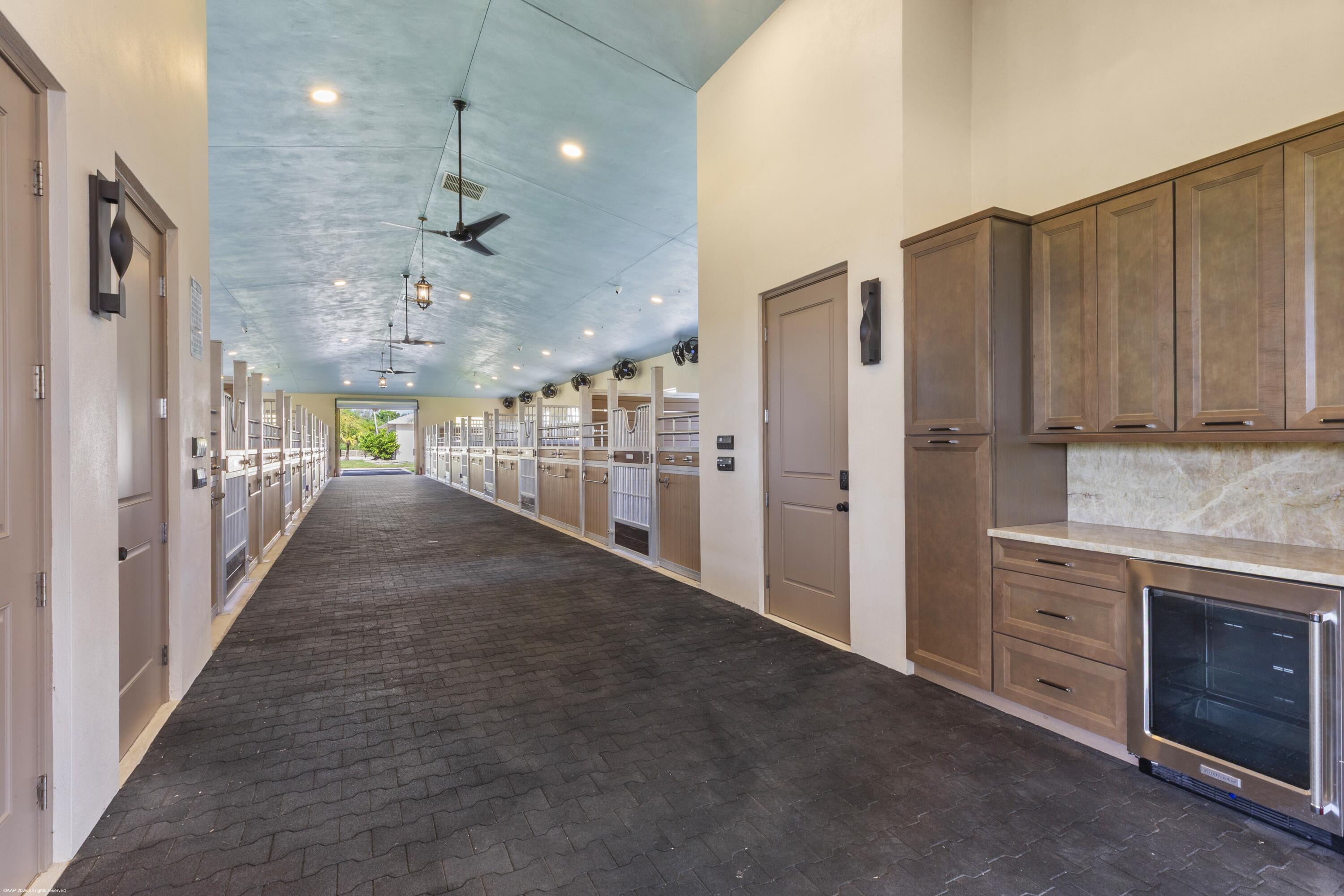 16219 Hollow Tree Lane Property Photo 29