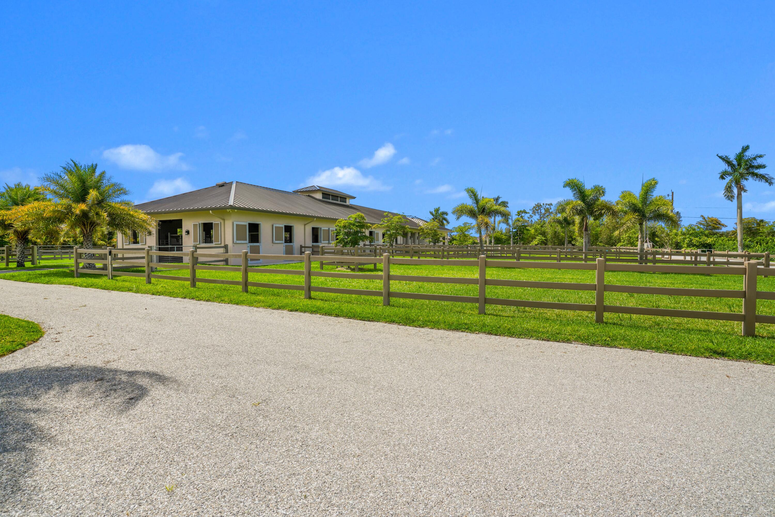 16219 Hollow Tree Lane Property Photo 31