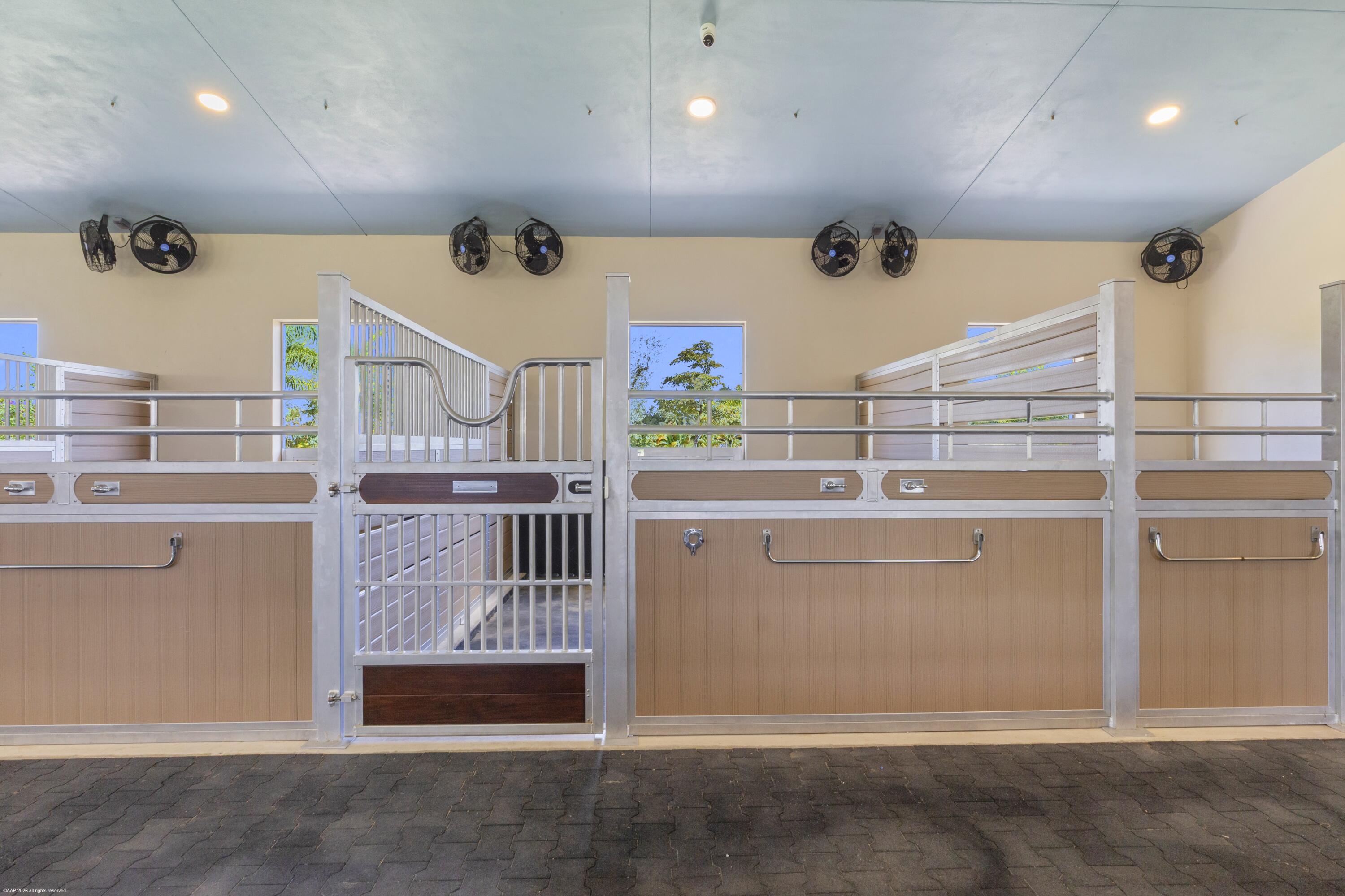 16219 Hollow Tree Lane Property Photo 33