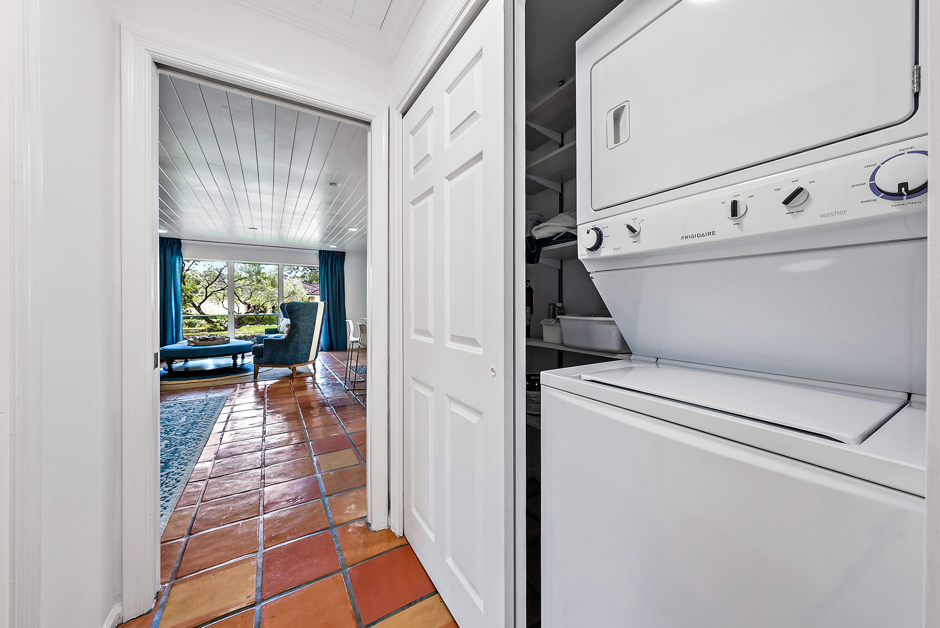 11325 Twelve Oaks Way Property Photo 14
