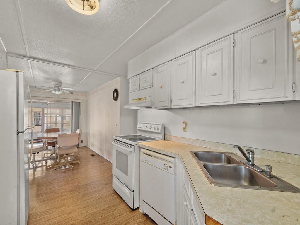 14 Golf Drive Property Photo 10
