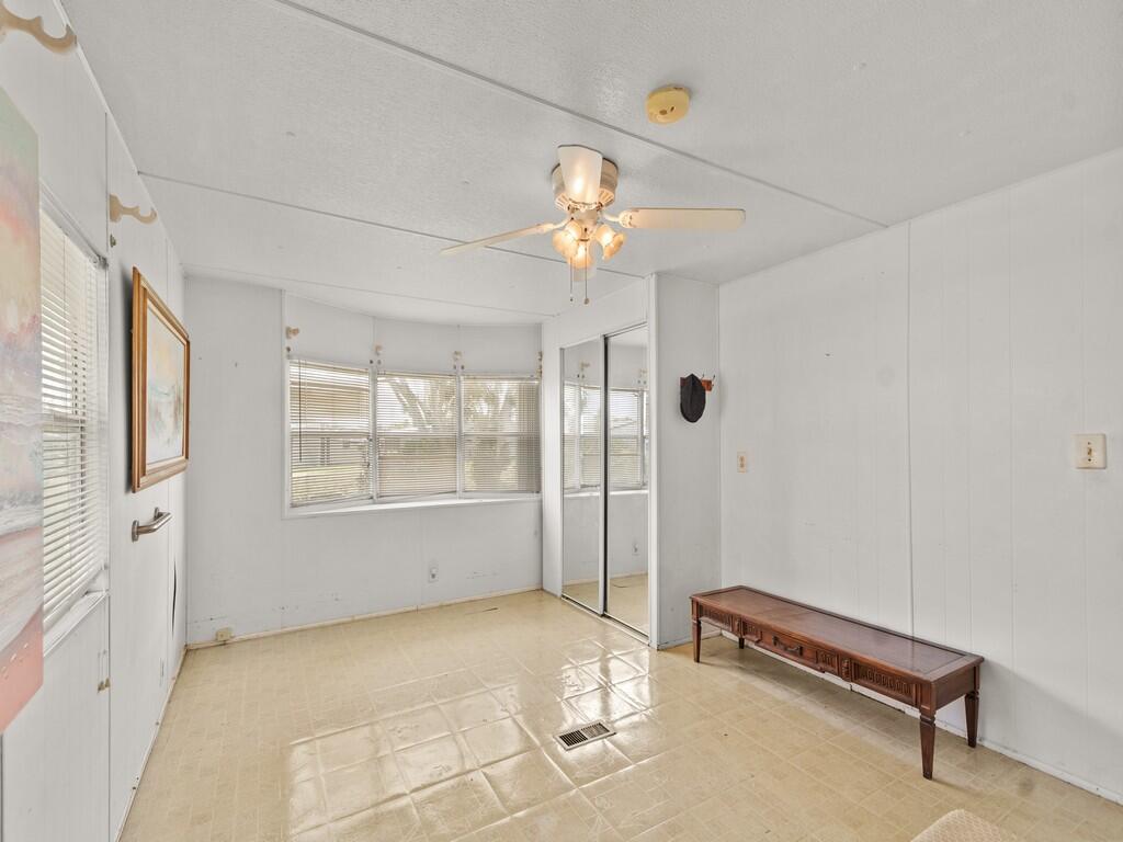 14 Golf Drive Property Photo 36