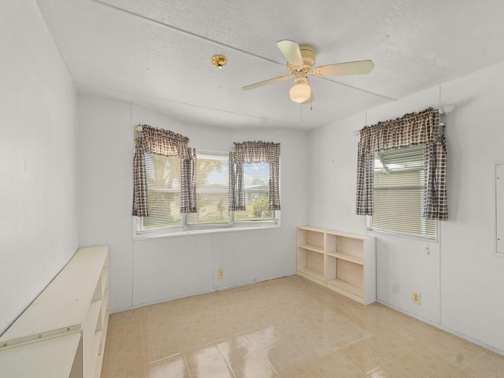 14 Golf Drive Property Photo 38
