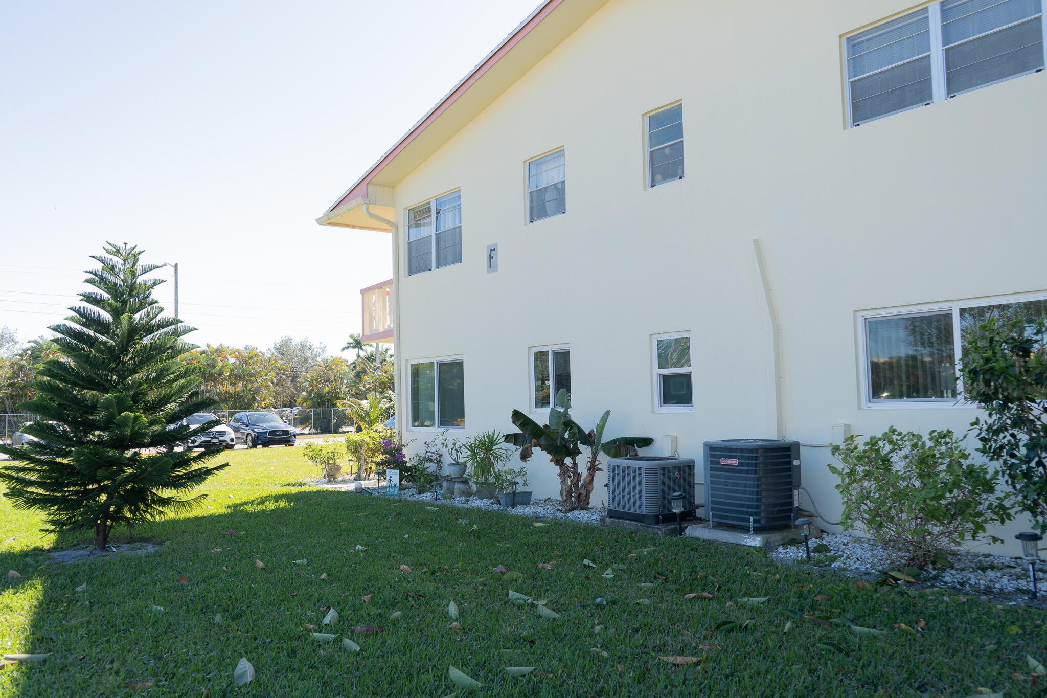 131 Easthampton F Property Photo 7